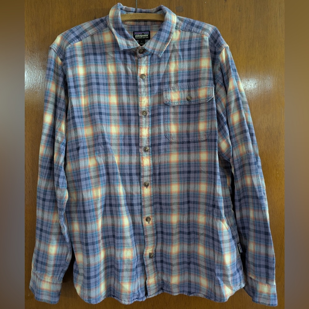 Patagonia Fjord Flannel - Men’s L - Purple